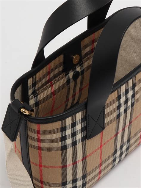 borsa burberry tela|Burberry Limited.